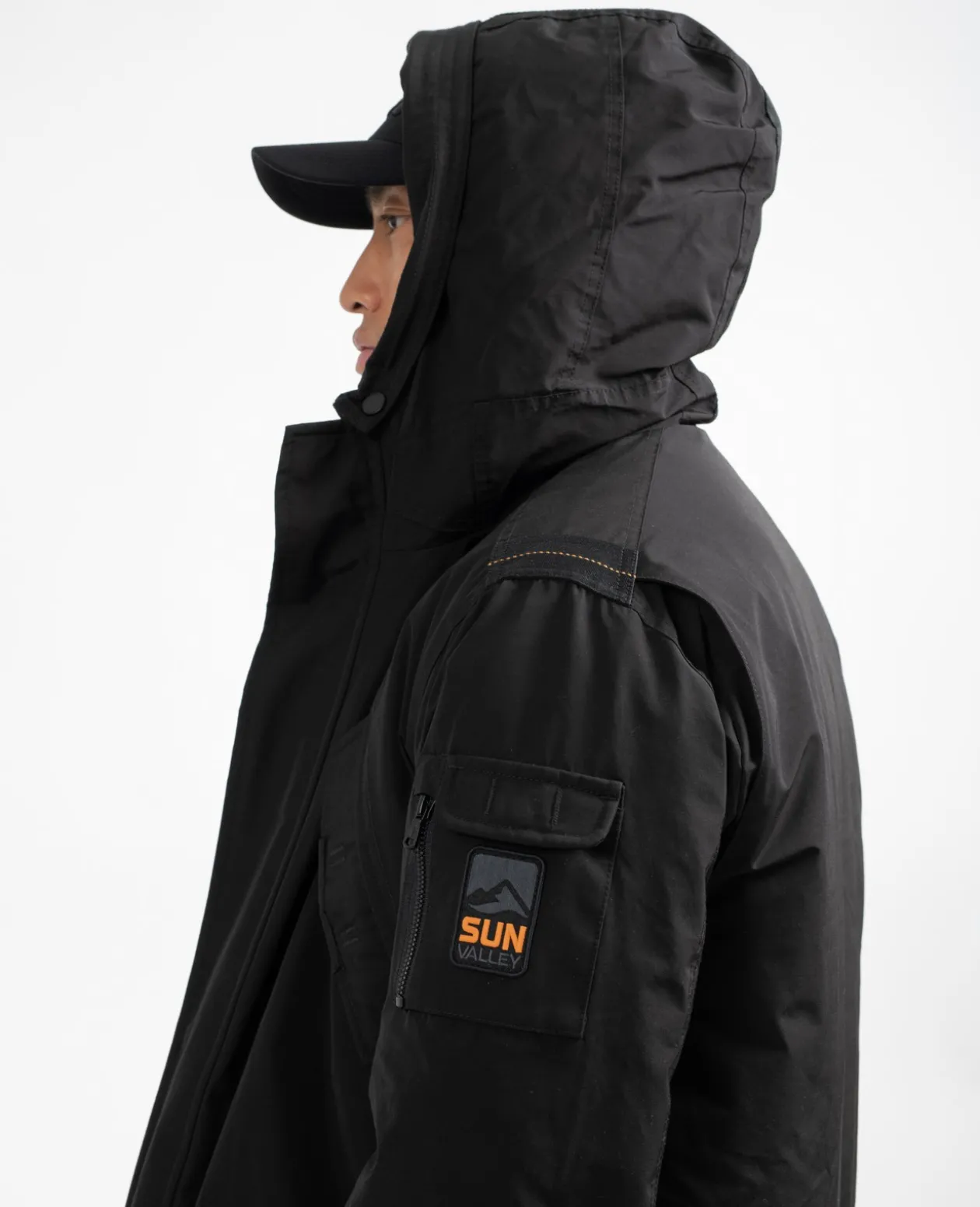 Shop Sun Valley Ehnes Noir