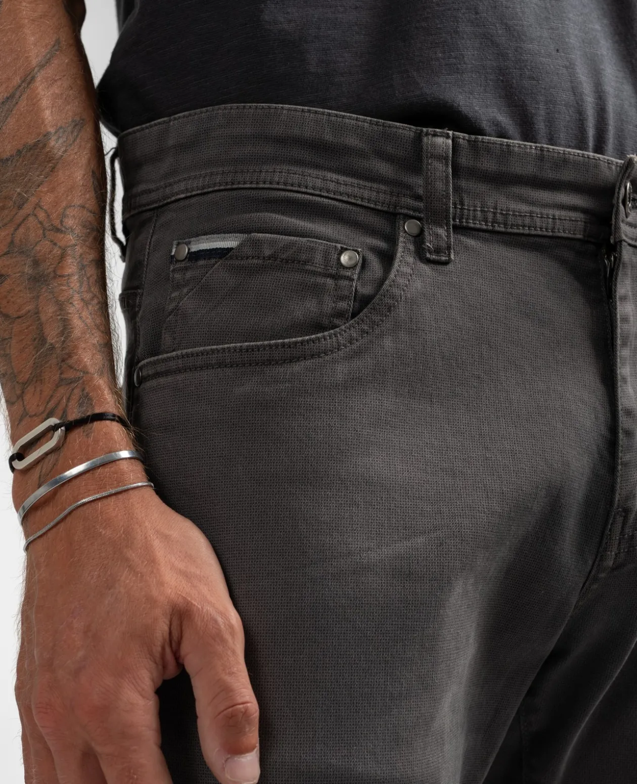 Shop Sun Valley Westron Gris Fonce